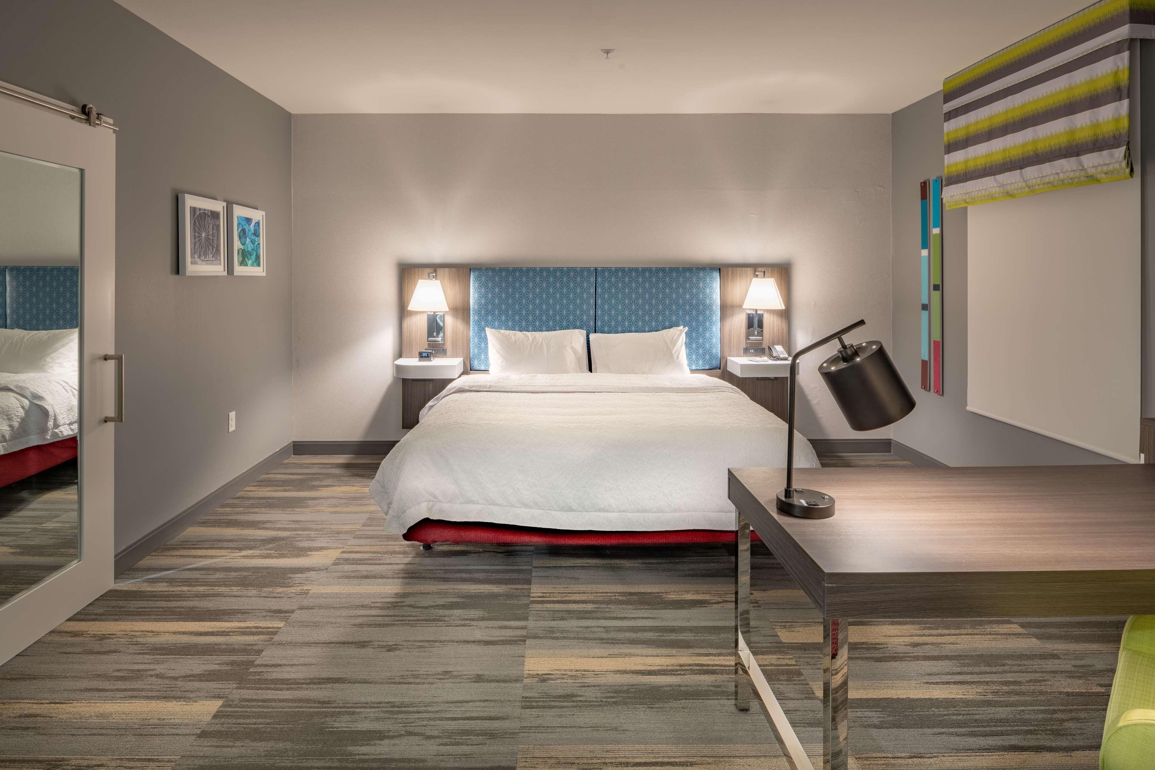 Hampton Inn & Suites Dallas/Plano Central Bagian luar foto