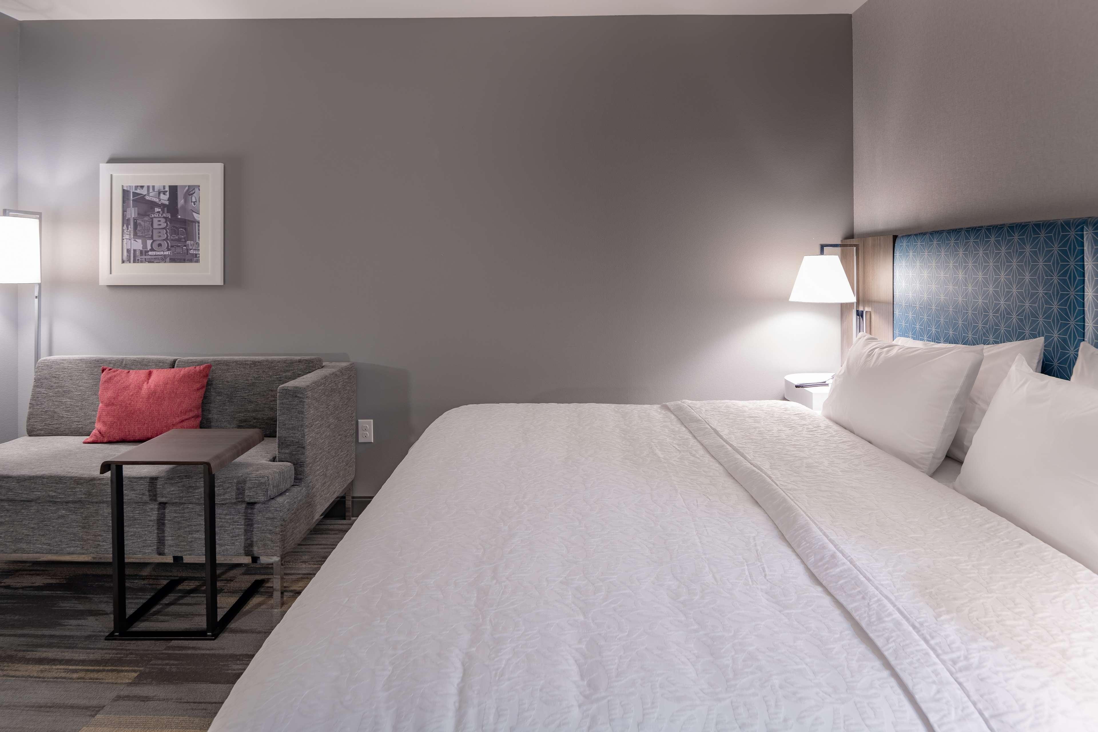 Hampton Inn & Suites Dallas/Plano Central Bagian luar foto