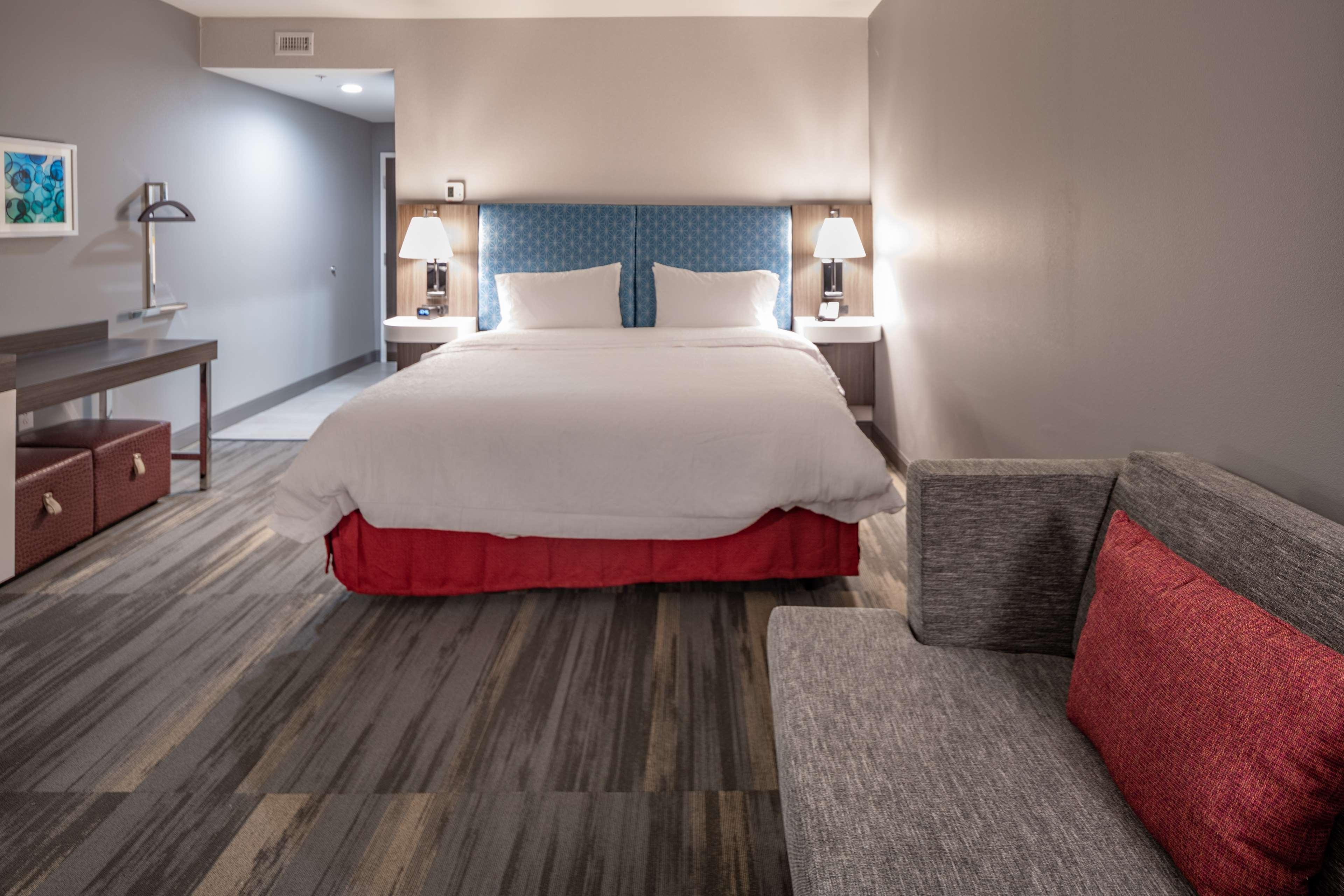 Hampton Inn & Suites Dallas/Plano Central Bagian luar foto