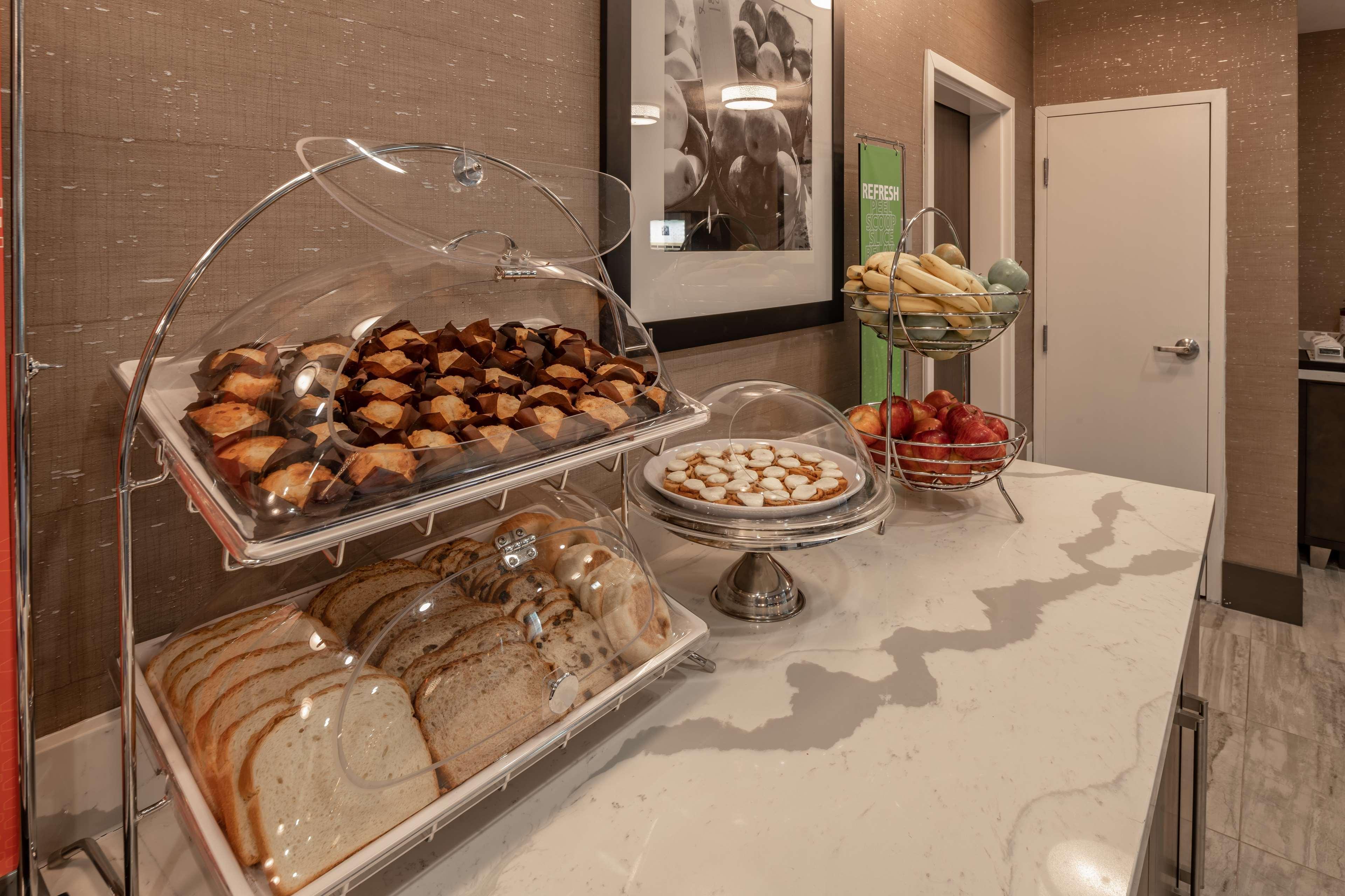 Hampton Inn & Suites Dallas/Plano Central Bagian luar foto