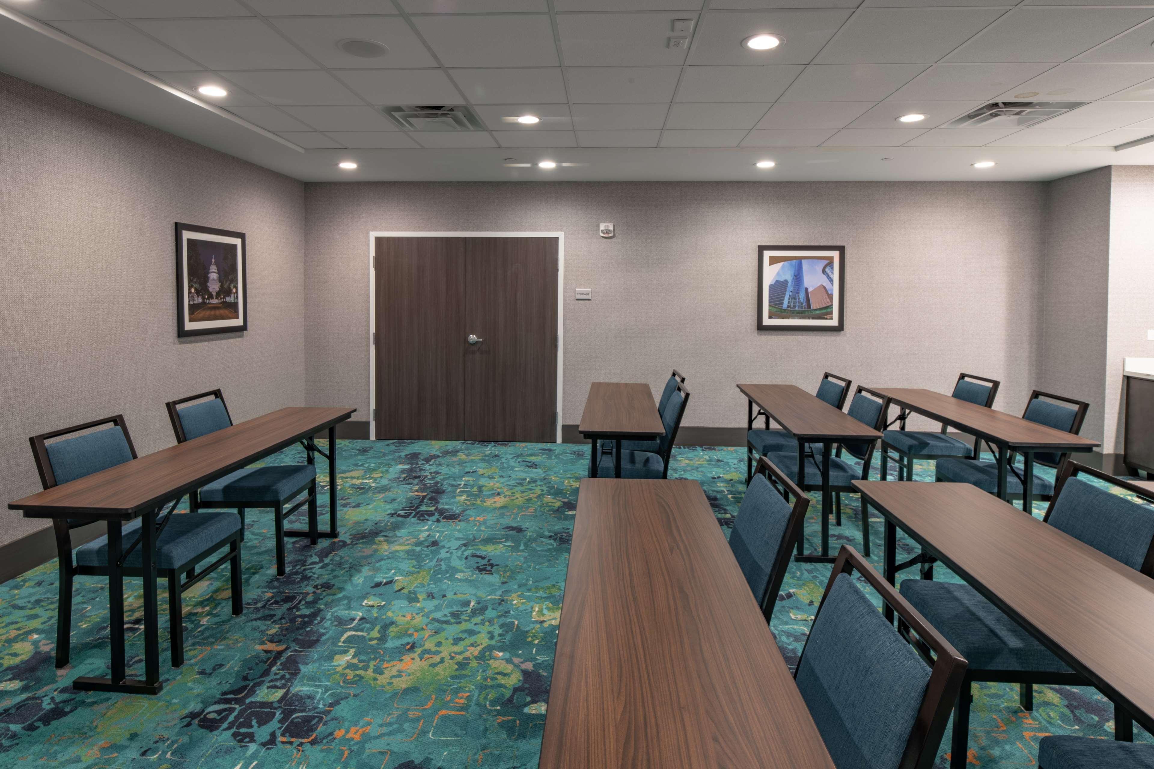 Hampton Inn & Suites Dallas/Plano Central Bagian luar foto