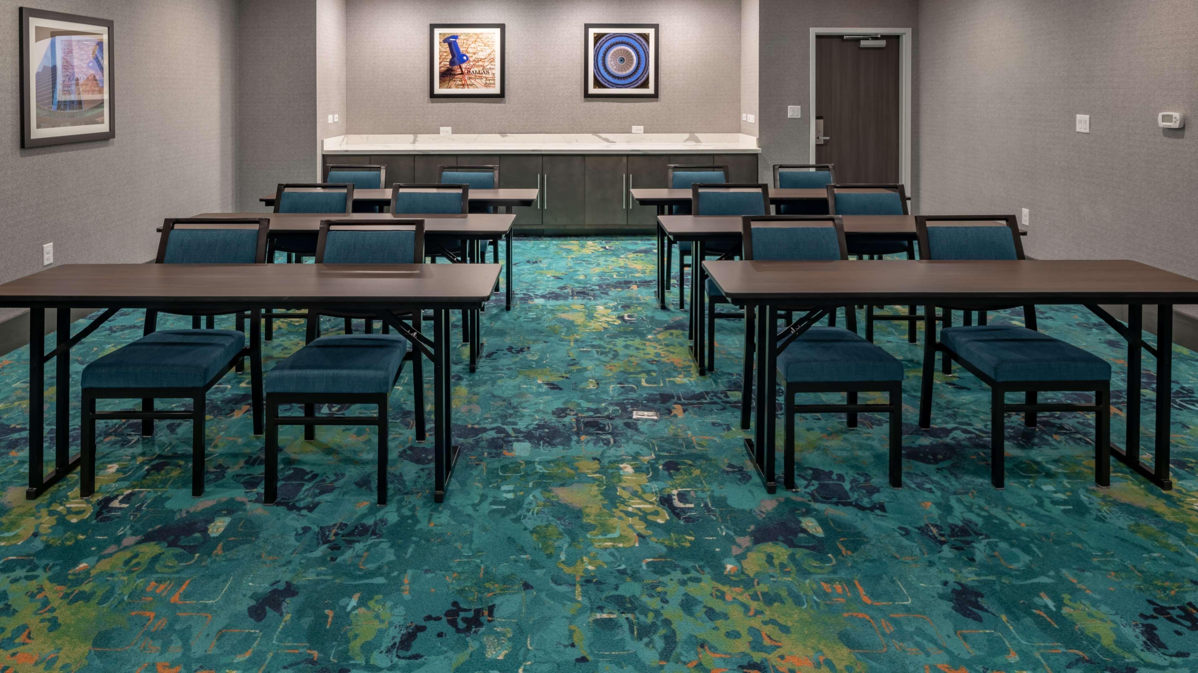 Hampton Inn & Suites Dallas/Plano Central Bagian luar foto