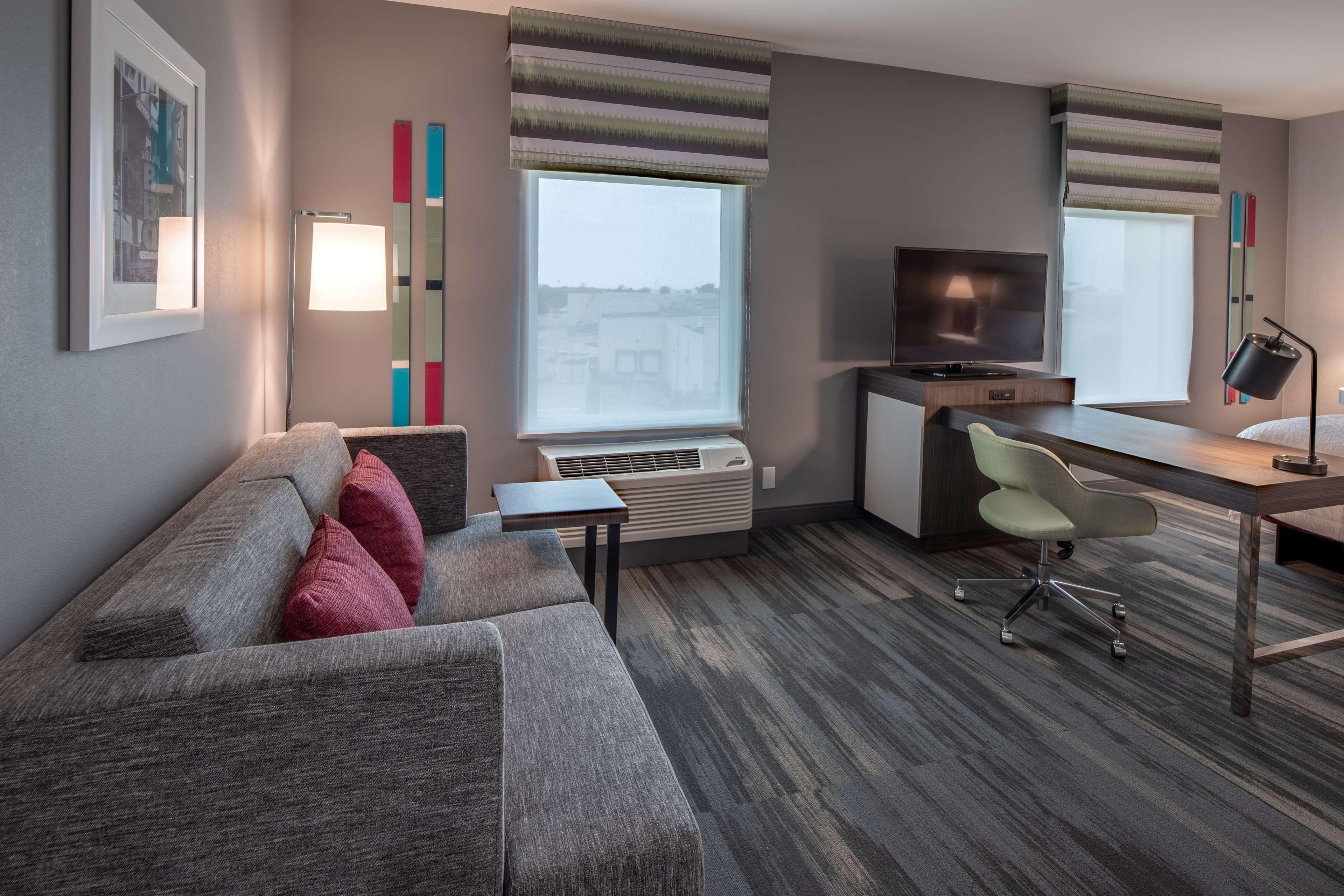 Hampton Inn & Suites Dallas/Plano Central Bagian luar foto