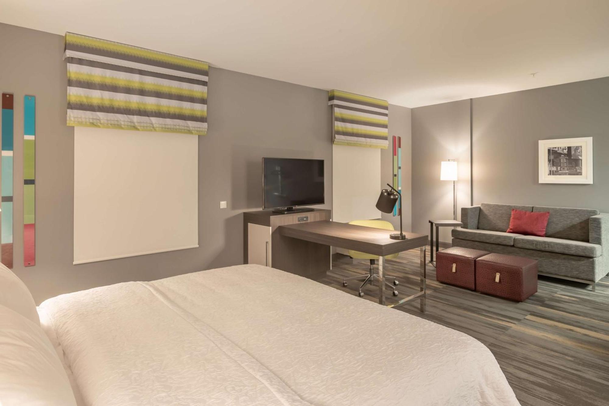 Hampton Inn & Suites Dallas/Plano Central Bagian luar foto