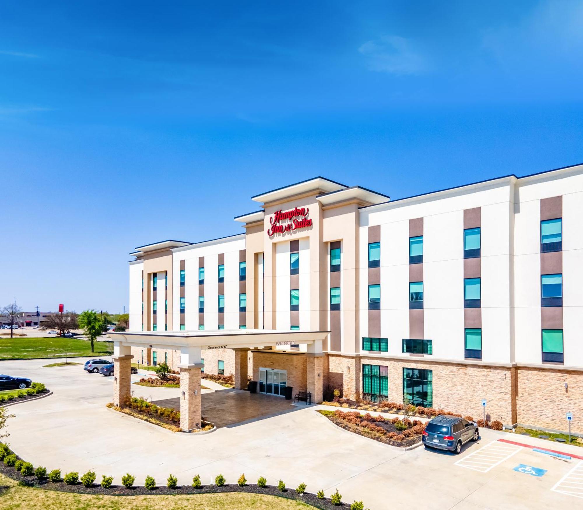 Hampton Inn & Suites Dallas/Plano Central Bagian luar foto